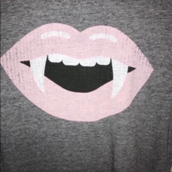 NWT Grayson Threads Vampire Fangs Tee - Picture 3 of 5